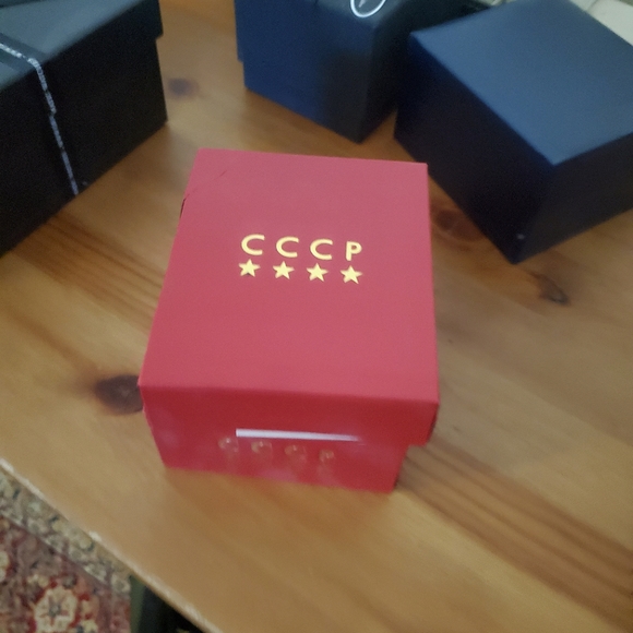 BNIB- damaged box CCCP Arkhipov Green Watch - Picture 2 of 4